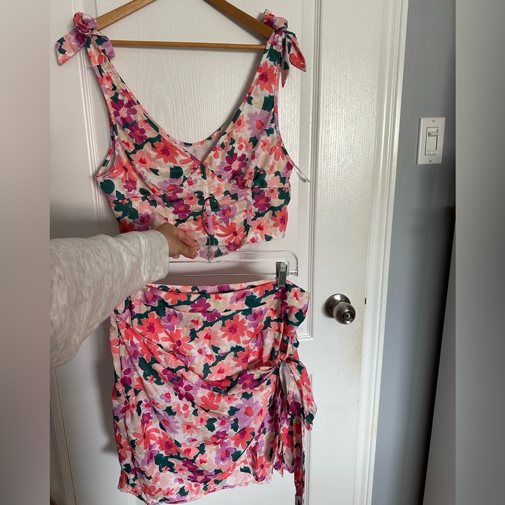 SHEIN Floral Two-Piece Set with Pink and Green